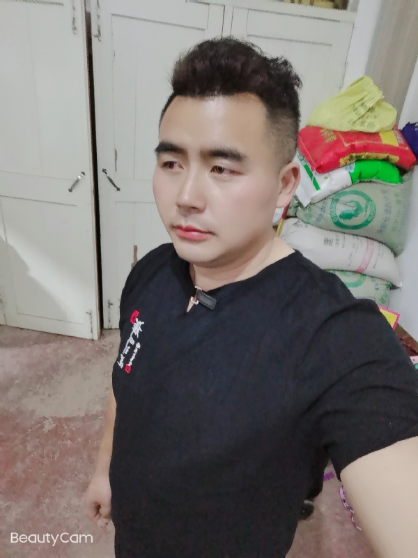 阿杰的第一张照片--阜宁中老年相亲网